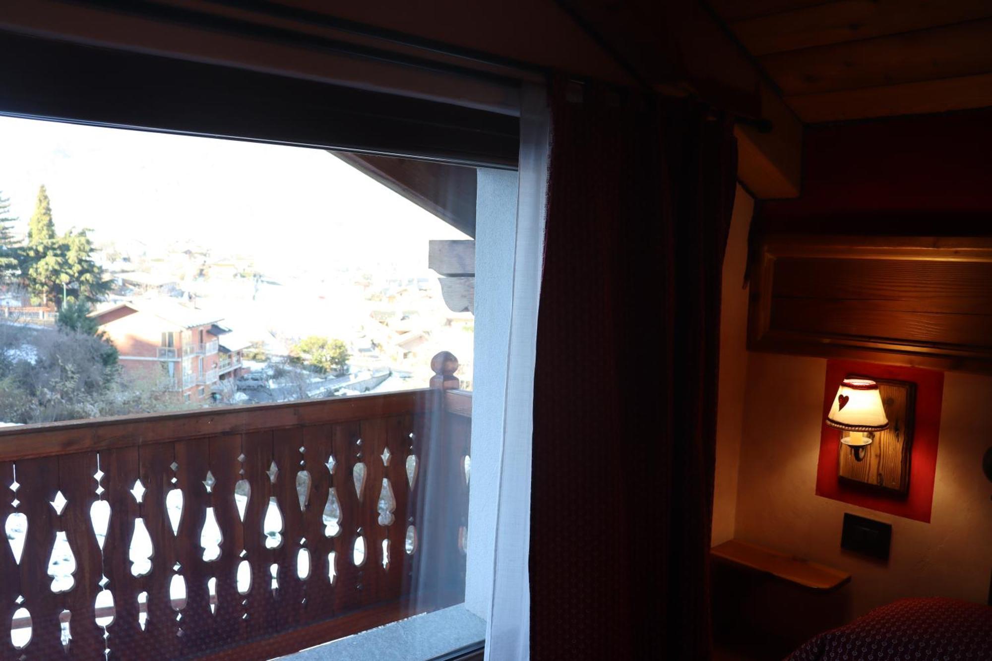 Agriturismo B&B Chevres A Cheval Charvensod Εξωτερικό φωτογραφία